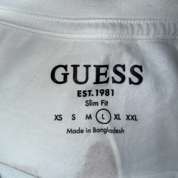 Guess White Tropical Graphic Tee - Picture 5 of 5
